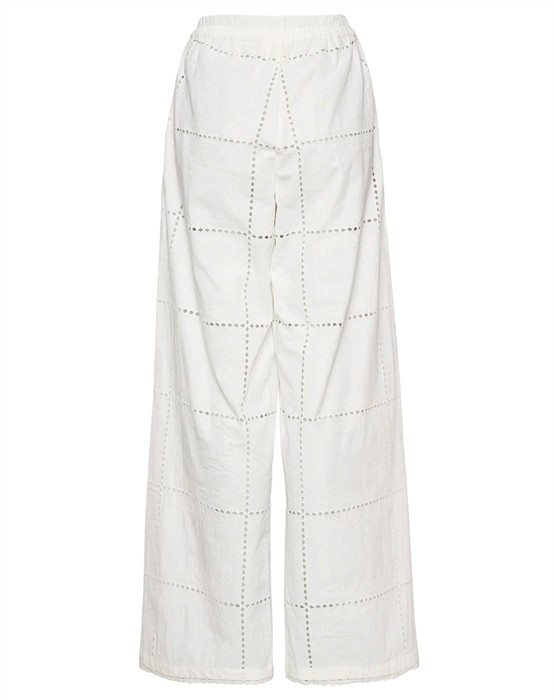 Hilde Bukser - White Squares